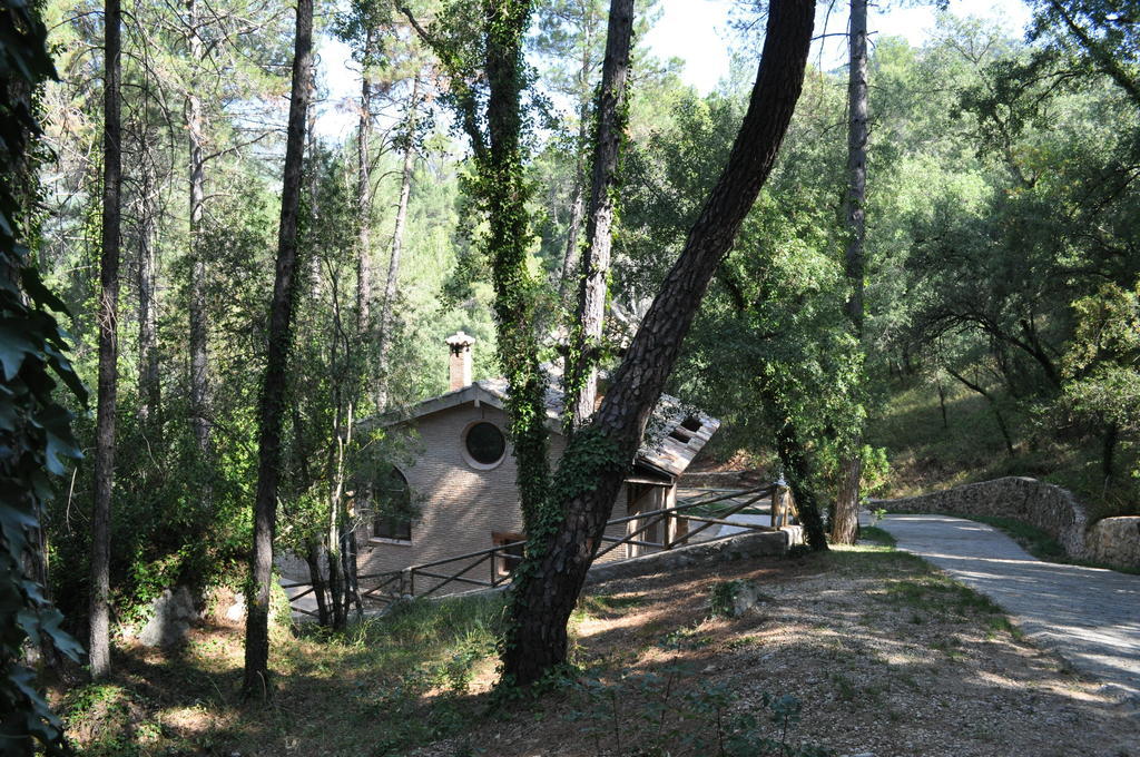 Casa Rural Ermita Santa Maria De La Sierra Villa Arroyo Frio Kamer foto